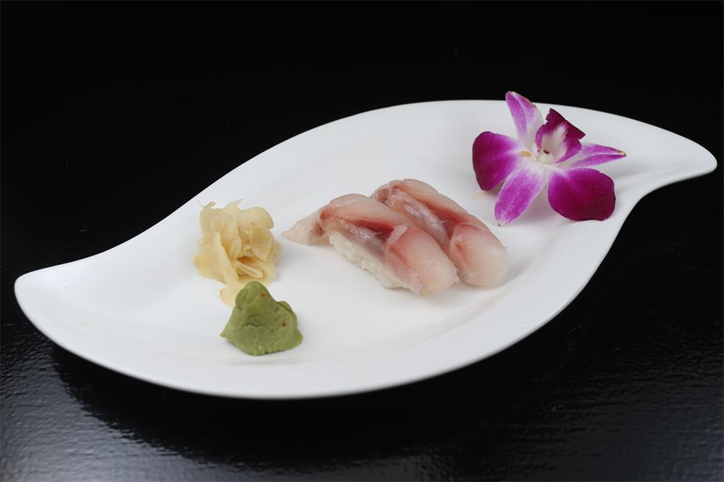 20. suzuki (stripe bass) sushi